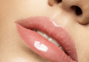 aumento de labios con ácido hialurónico